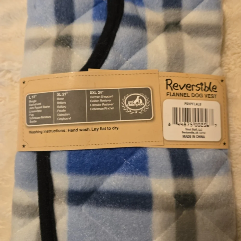 071825 PET DOG REVERSIBLE PLAID FLANNEL VEST • SIZE L • NEW#box 22e#